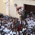 Salida del paso del Descendimiento, conocido popularmente como La Escalera, el Viernes Santo