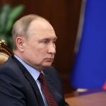 La preocupación por la salud del presidente ruso ha aumentado desde que comenzó la invasión a Ucrania | Fuente: Mikhail Klimentyev, Sputnik, via Associated Press