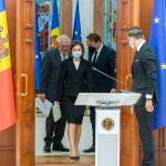La presidenta proeuropea firmó el documento en una ceremonia televisada en Chishinau