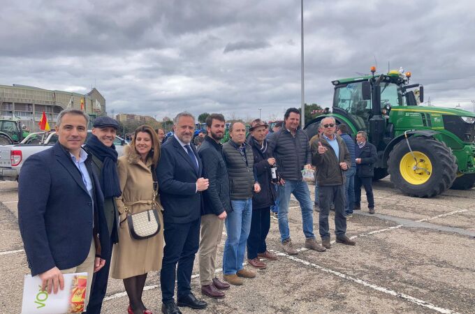 Juan García-Gallardo ha participado junto a otros procuradores de Vox este viernes en la tractorada celebrada en Valladolid para pedir precios justos para el campo