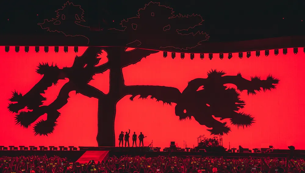El emblemático árbol en Santiago de Chile en el "tour" de U2 de 2017