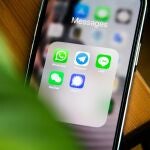 Las conversaciones políticas generan más discusión en WhatsApp
