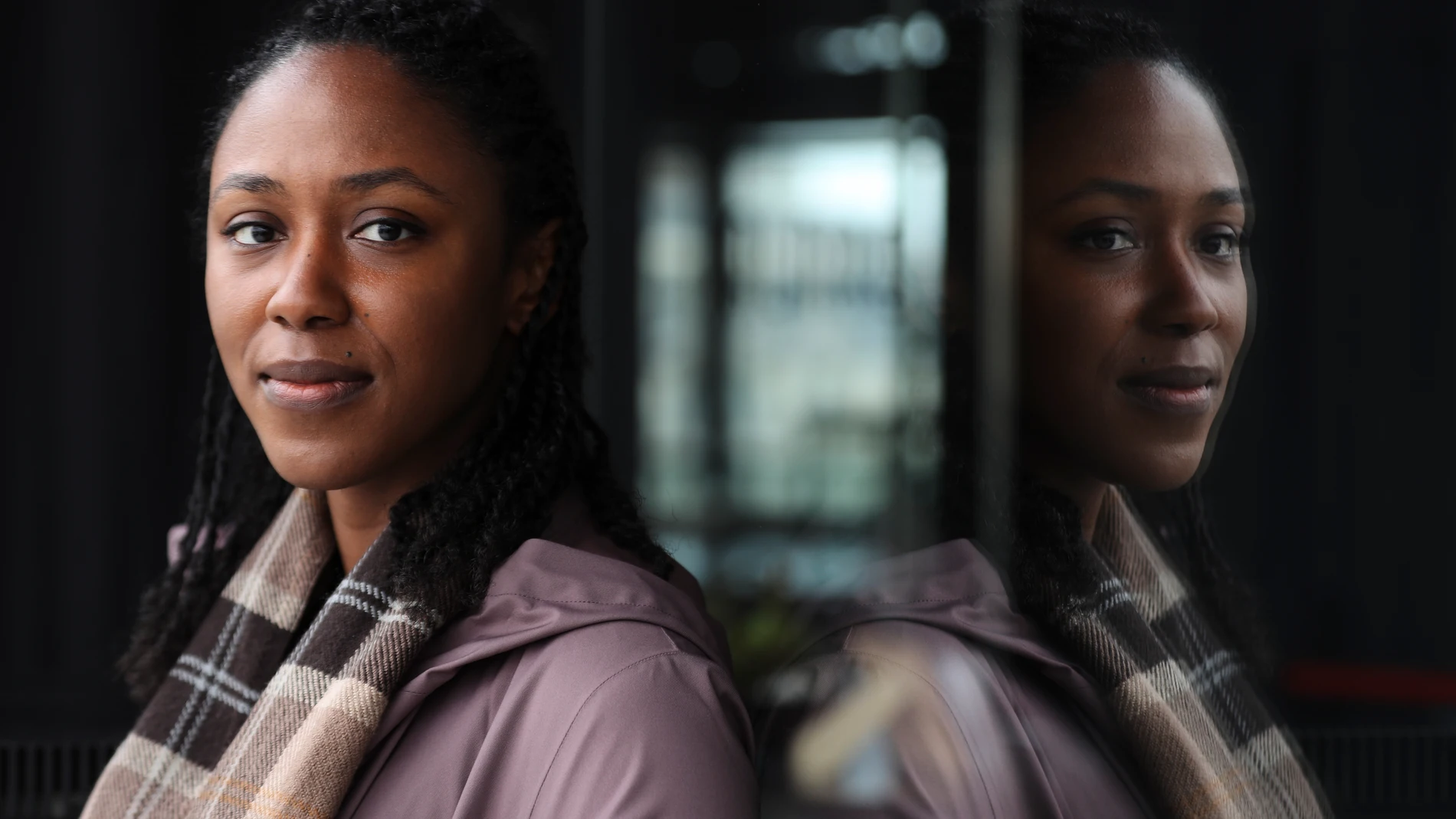 La escritora británica Natasha Brown