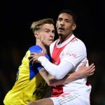 Sebastien Haller, en un partido contra el Cambuur de la liga neerlandesa