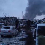 Las explosiones se sintieron al lado polaco de la frontera con algunos informando que sus casas temblaron y las ventanas traquetearon por el ataque aéreo.