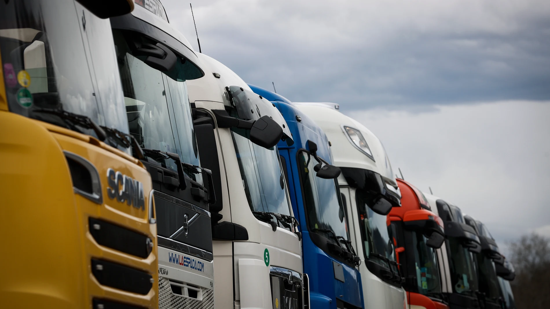 Se necesitan camioneros españoles para trasladar ayuda a Ucrania