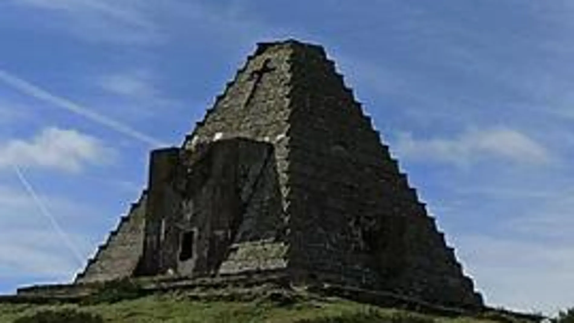 Pirámide de los Italianos. Wikipedia.