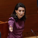 La portavoz de Vox en la Asamblea de Madrid, Rocío Monasterio, interviene en el pleno de la Asamblea de Madrid, este jueves