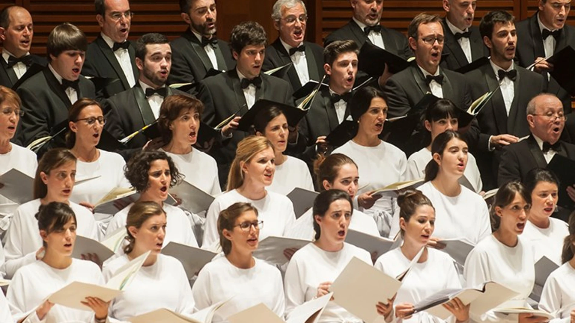 Pese a que el Orfeón Donostiarra cambie de componentes, sigue mostrando las mismas virtudes