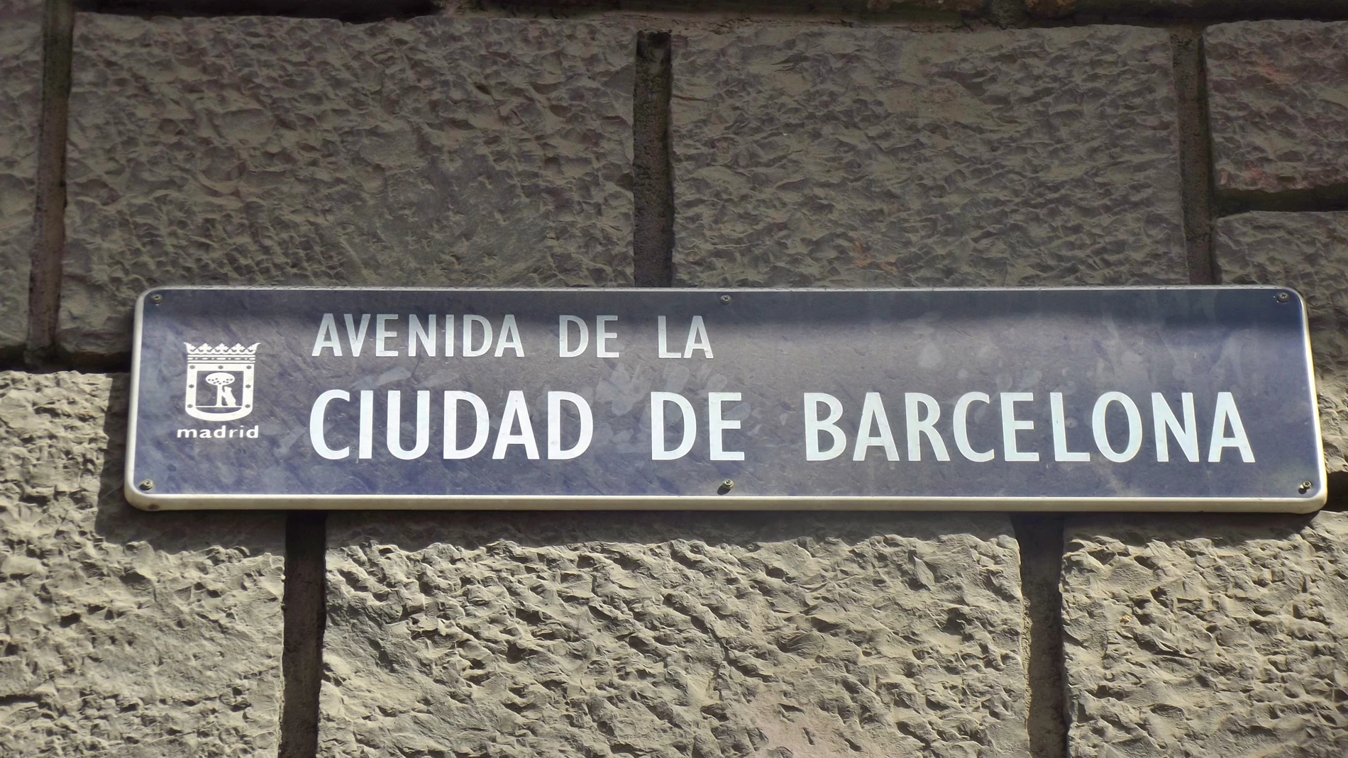 Placa de la avenida Ciudad de Barcelona