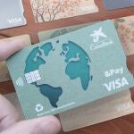 Tarjeta de plástico 100% reciclado de CaixaBank