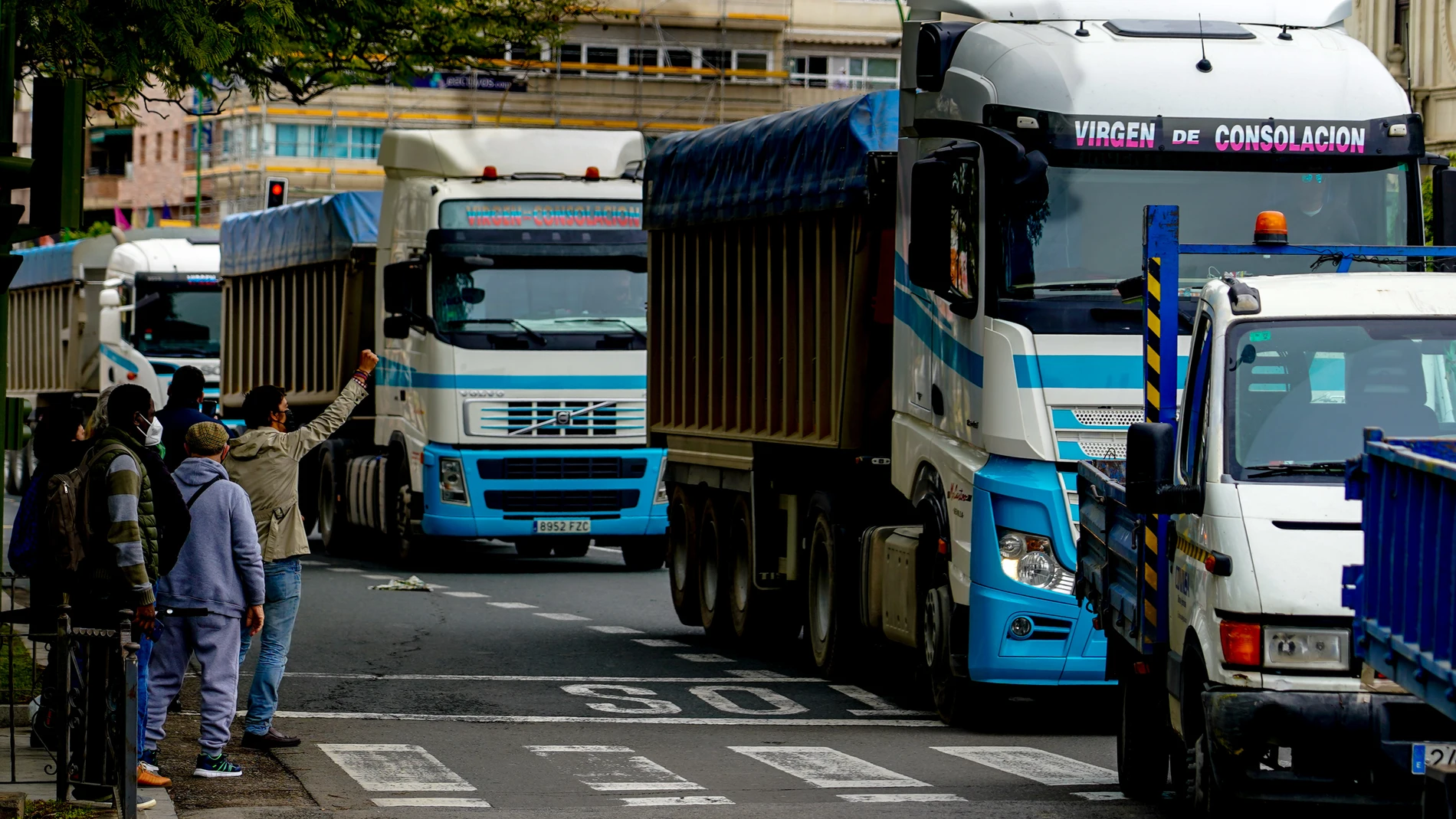 Los que no son de los nuestros