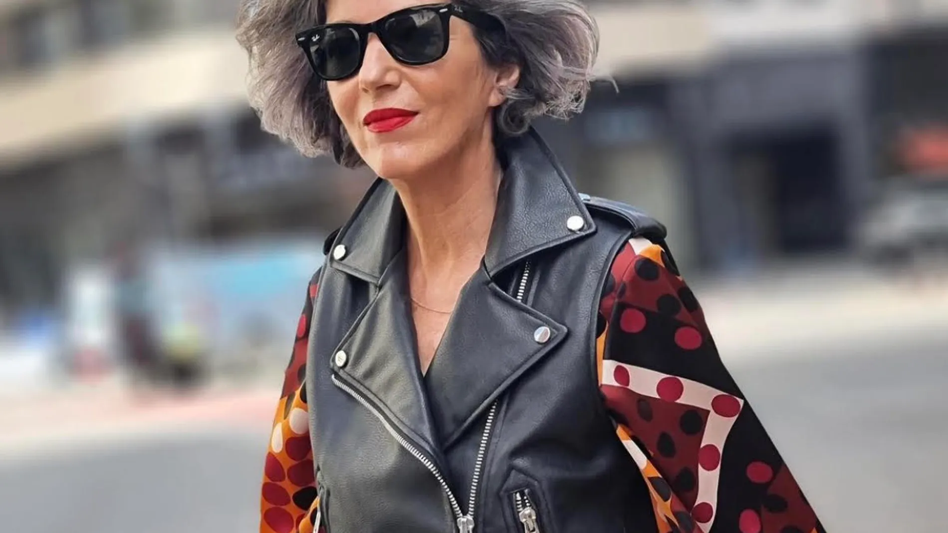 Carmen Gimeno con vestido midi de Zara.