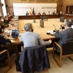 Vista general de una reunión entre el Gobierno y el departamento de mercancías del Comité Nacional de Transporte por Carretera (CNTC