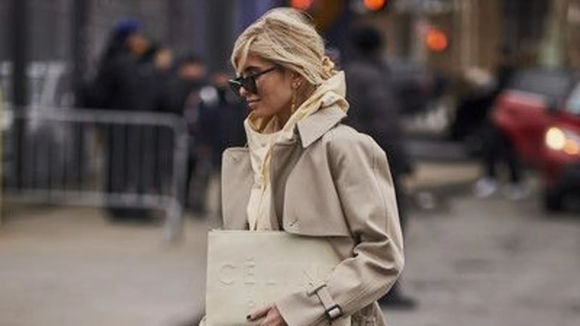 Las gabardinas para los días grises, según las expertas en moda