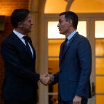 El presidente del Gobierno, Pedro Sánchez, con Mark Rutte en el Palacio de la Moncloa