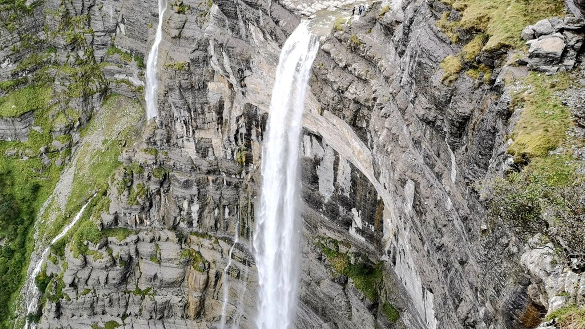 Salto del Nervión, el salto de agua más grande de la Península Ibérica.