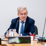 El gerente de la EMVS, José Antonio Acosta, en la segunda sesión de la Comisión de Investigación por el presunto espionaje a la presidenta de la Comunidad de Madrid