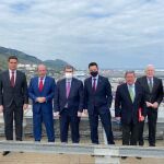 Ángel Ibáñez, De la Rosa, Méndez Pozo y César Rico junto a representantes empresariales y políticos vizcaínos, tras la reunión en Bilbao
