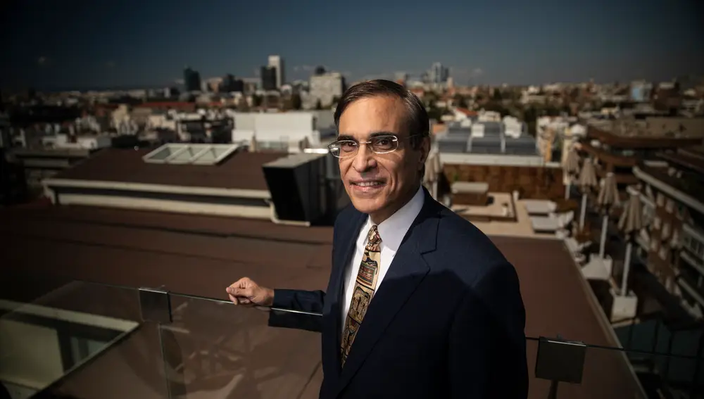 "El tratamiento se realizará a través de vacunas y pastillas que cubrirá la Seguridad Social», afirma Cordeiro