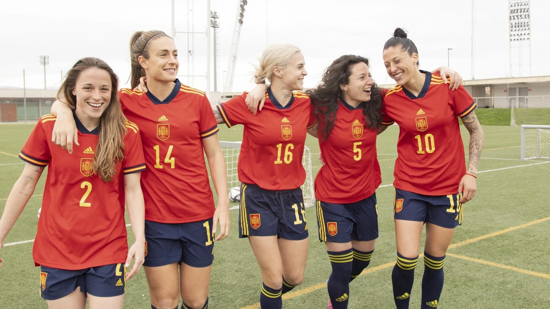 Adidas lanza la nueva equipación de la selección española femenina para la Eurocopa