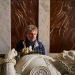 El tenor Jonas Kaufmann durante su visita al Monasterio del Escorial