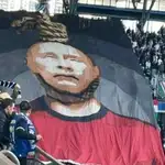 La imagen de Putin ahorcado en las gradas del Legia de Varsovia