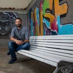 Angel Martinez, escritor sobre viajes a Asia en el Museo Nacional de Antropologia