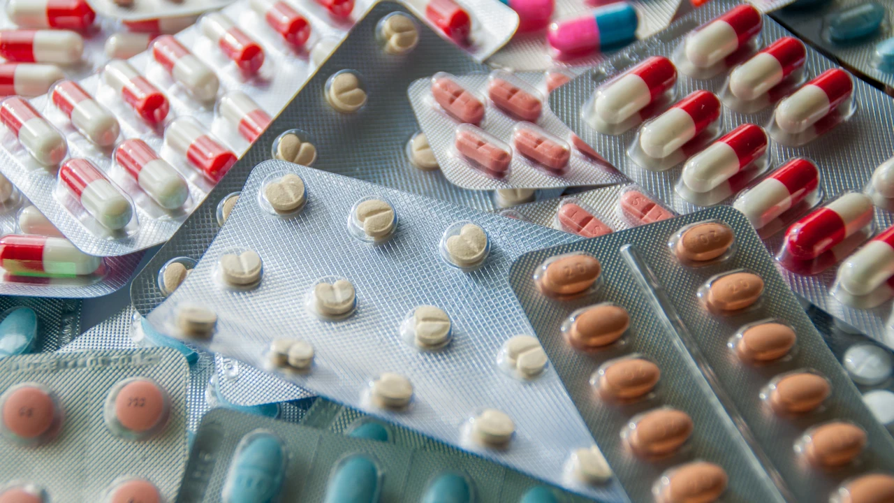 Alerta sanitaria: retiran varios lotes de un medicamento para tratar la osteoporosis