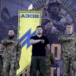 Andriy Biletsky , fundador del batallón Azov, donde se usa el símbolo nazi Wolfsangel como logotipo