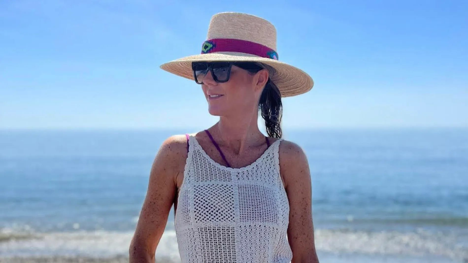 Amelia Bono disfrutando del domingo en la playa.