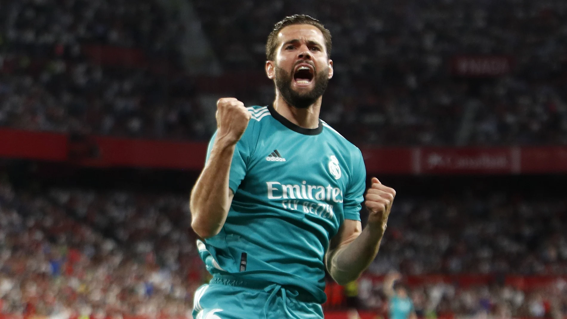 Nacho celebra el gol del empate del Real Madrid en Sevilla. Después, Benzema lograría el de la victoria