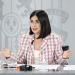 Las protestas contra el deterioro de la Sanidad se multiplican en todo el país. En la imagen, la ministra Carolina Darias