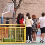 Está aún por ver qué pasa finalmente en los colegios con los cubrebocas en varias autonomías