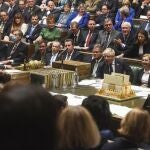 A día de hoy, hasta 56 diputados -tres de ellos miembros del Gabinete- están siendo investigados por conducta sexual inapropiada