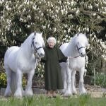 La reina Isabel II, en Sandringham (henrydallalphotography.com/Royal Windsor Horse Show via AP)
