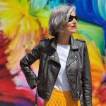 Carmen Gimeno con falda midi de Zara.