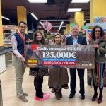 Gadis entrega la recaudación a Unicef