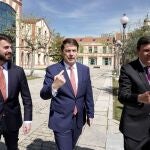 Fernández Mañueco, Juan García-Gallardo y Fernández Carriedo, tras el primer Consejo de Gobierno del nuevo Ejecutivo