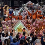 El Gran Desfile del Entierro de la Sardina congregó anoche en Murcia a un millón de personas aproximadamente