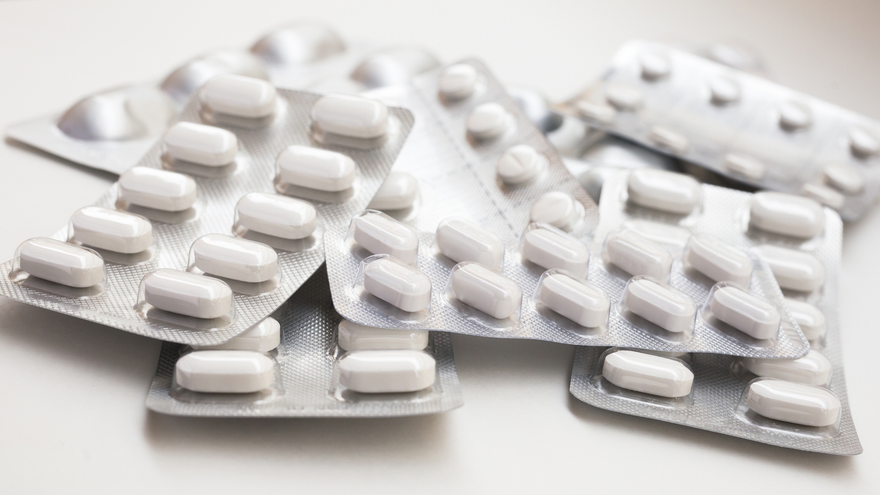 Por qué los medicamentos por menos de 1,60€ desaparecerán de España (si no se revisa la directiva europea)