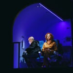 Javier Cámara y Nuria Mencía en "Los farsantes", de Pablo Remón