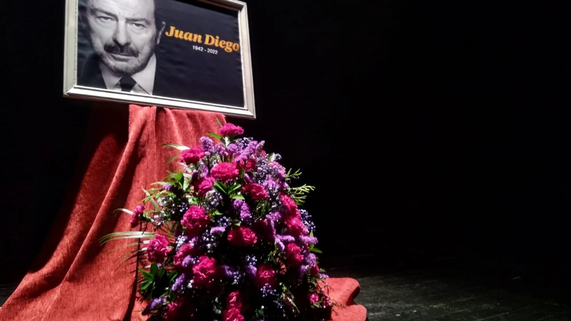 El Ayuntamiento de Bormujos (Sevilla) honra la memoria de Juan Diego