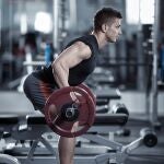 Abusar del alcohol acelera la pérdida de masa muscular 