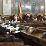 Las magistradas Carmen Lamela y Ana Ferrer, el presidente del Tribunal, Juan Ramón Berdugo Gómez de la Torre, la magistrada Susana Polo, y el magistrado ponente, Eduardo de Porres, durante la vista pública celebrada este miércoles en el Tribunal Supremo en Madrid para revisar la sentencia del caso de los ERE de Andalucía por la que se condenó a diecinueve ex altos cargos de la Junta, entre ellos a los expresidentes Manuel Chaves y José Antonio Griñán, por el fraude en la concesión de ayudas sociolaborales