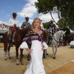 Carmen Lomana en la Feria de Abril