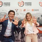 Pedro Delgado y Claudia Galicia, durante la presentación de la marcha cicloturista 7 Picos