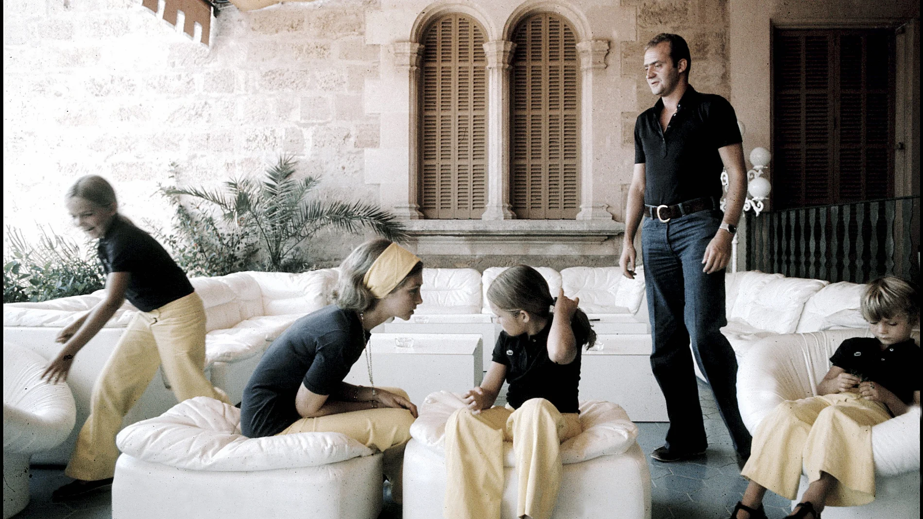 La serie documental muestra una mirada única y sin precedentes sobre la Familia Real española, con imágenes y testimonios