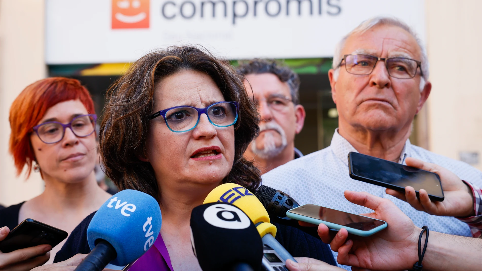 Los coportavoces de Compromís, de izqda. a dcha., Àgueda Micó, Mónica Oltra, Juan Ponce, y Joan Ribó