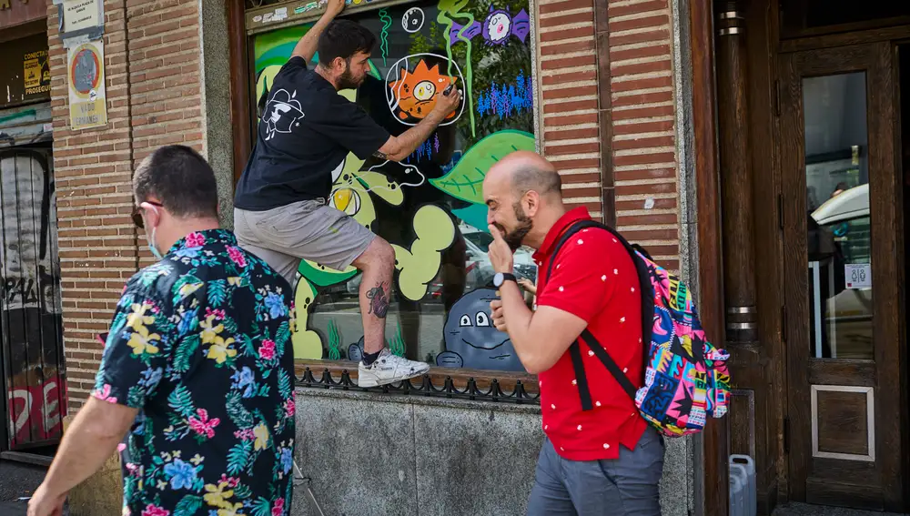 El arte urbano toma las calles de Lavapiés en una nueva edición del festival C.A.L.L.E. Hasta 50 intervenciones llenarán de arte, color y mensajes las fachadas del madrileño barrio de Lavapiés a partir del 4 de mayo en un festival de ‘street art’ que celebra ya su novena edición